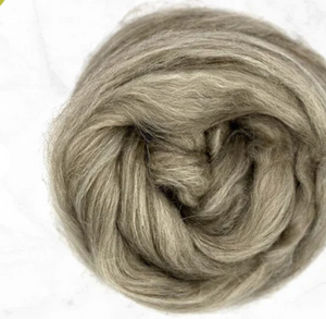 VANILLA BEAN Polwarth, Llama, and Tussah Silk Blend Combed Top!  4 Ounces - Sold by Jessica