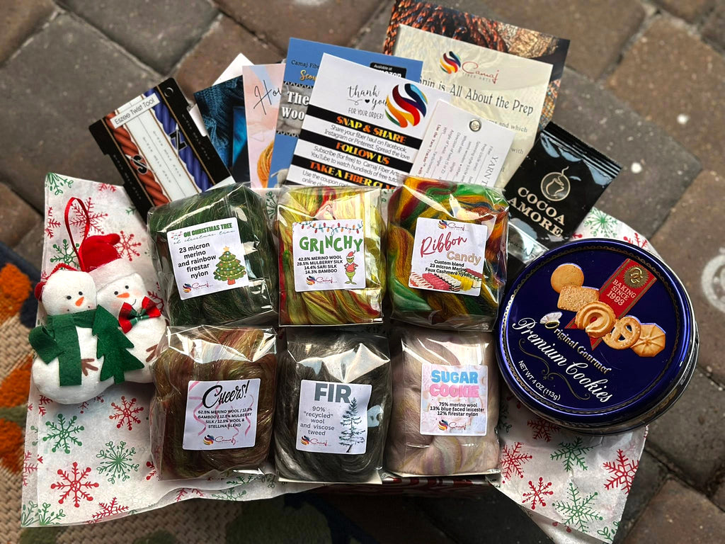 I'LL BE HOME FOR CHRISTMAS.  EXCLUSIVE SPECIAL SPINNING BOX® HOLIDAY BOX - cupcake ornament