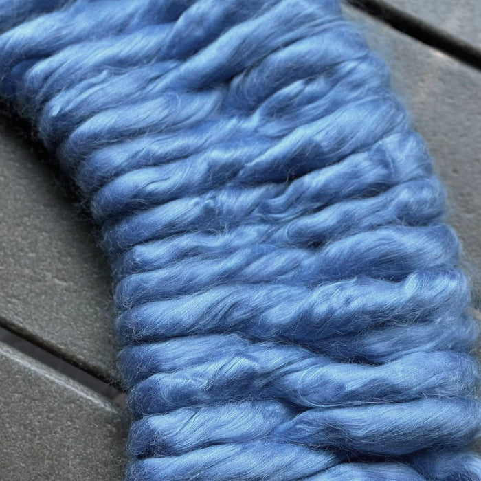 Viscose combed top (sliver) - SEPTEMBER - DHG - TWO OUNCE PACK - m
